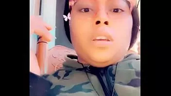 Putar Wanita gemuk ebony stoner suka menggoda (snap kompilasi pt. 2)