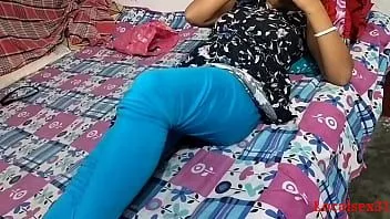 play देसी लड़के के साथ बिस्तर में गृहिणी सेक्स (स्थानीयसेक्स 31 द्वारा आधिकारिक वीडियो)