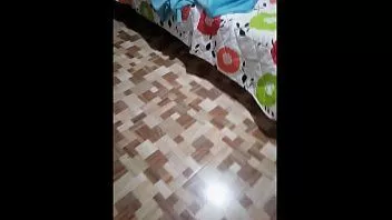 Redare Mama prietenului meu este o dansatoare erotică și vrea sex