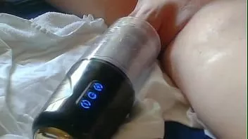 تشغيل لعبتي الجنسية المفضلة مارس الجنس معي وامتصت روحي مع نائب الرئيس.