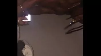 Afspelen Haar diep strelen tot ze overal squirt