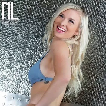قناة Emily Right
